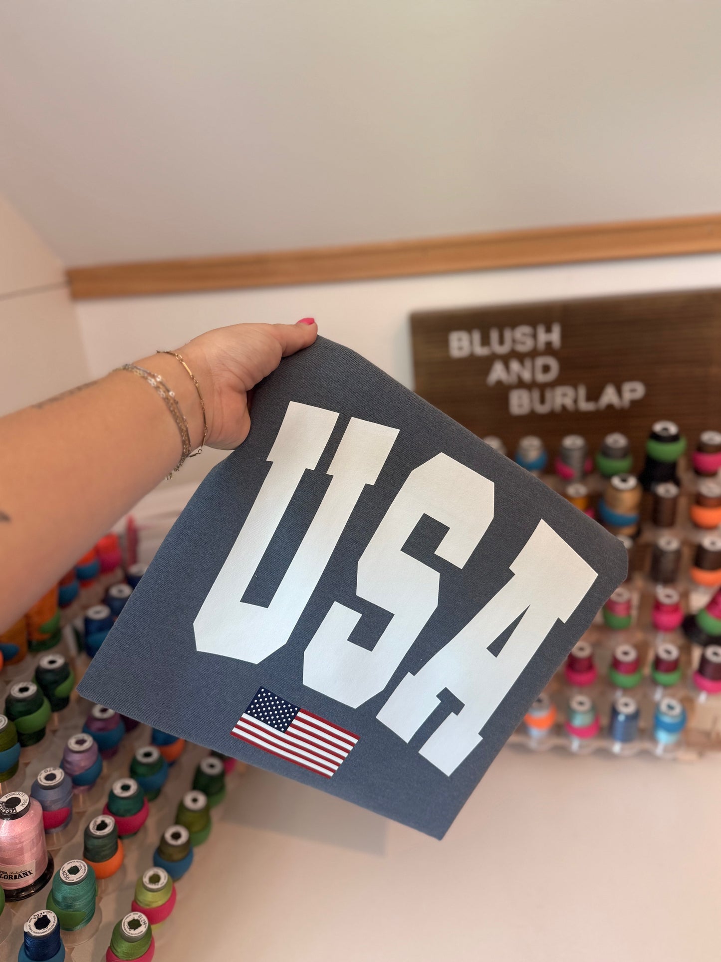 USA (with flag)